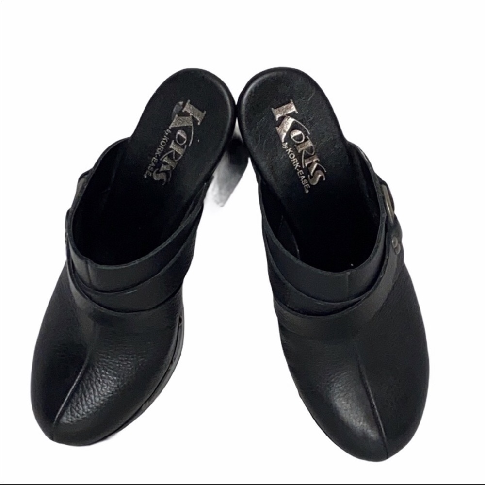 Korks by Kork-Easy black leather studded bucket. Like new. 💜